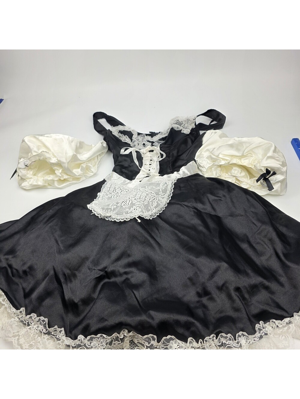 French Maid Dress Costume S/M Black & White Nylon Spandex Hot Topic VTG 2020